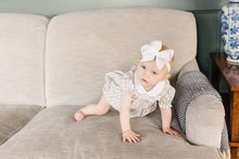 Load image into Gallery viewer, Classic Grosgrain Bows