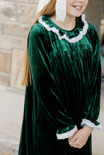Load image into Gallery viewer, Green Velvet Dress
