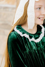 Load image into Gallery viewer, Green Velvet Dress
