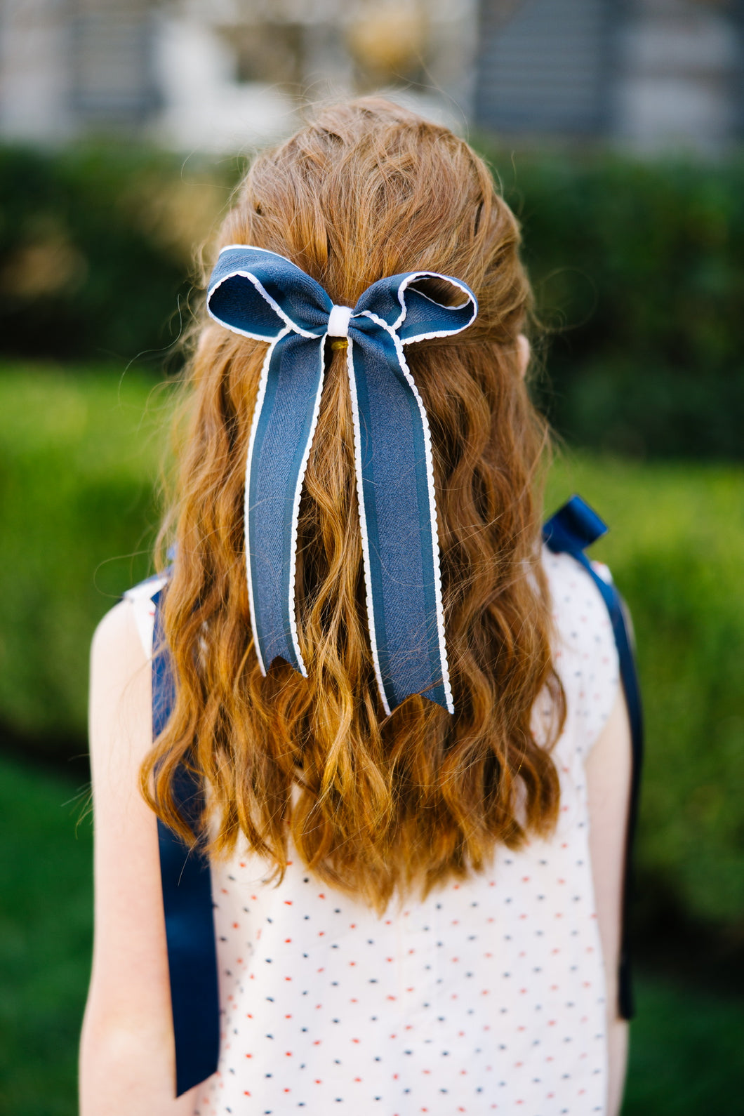 Navy Scallop Edge Bow